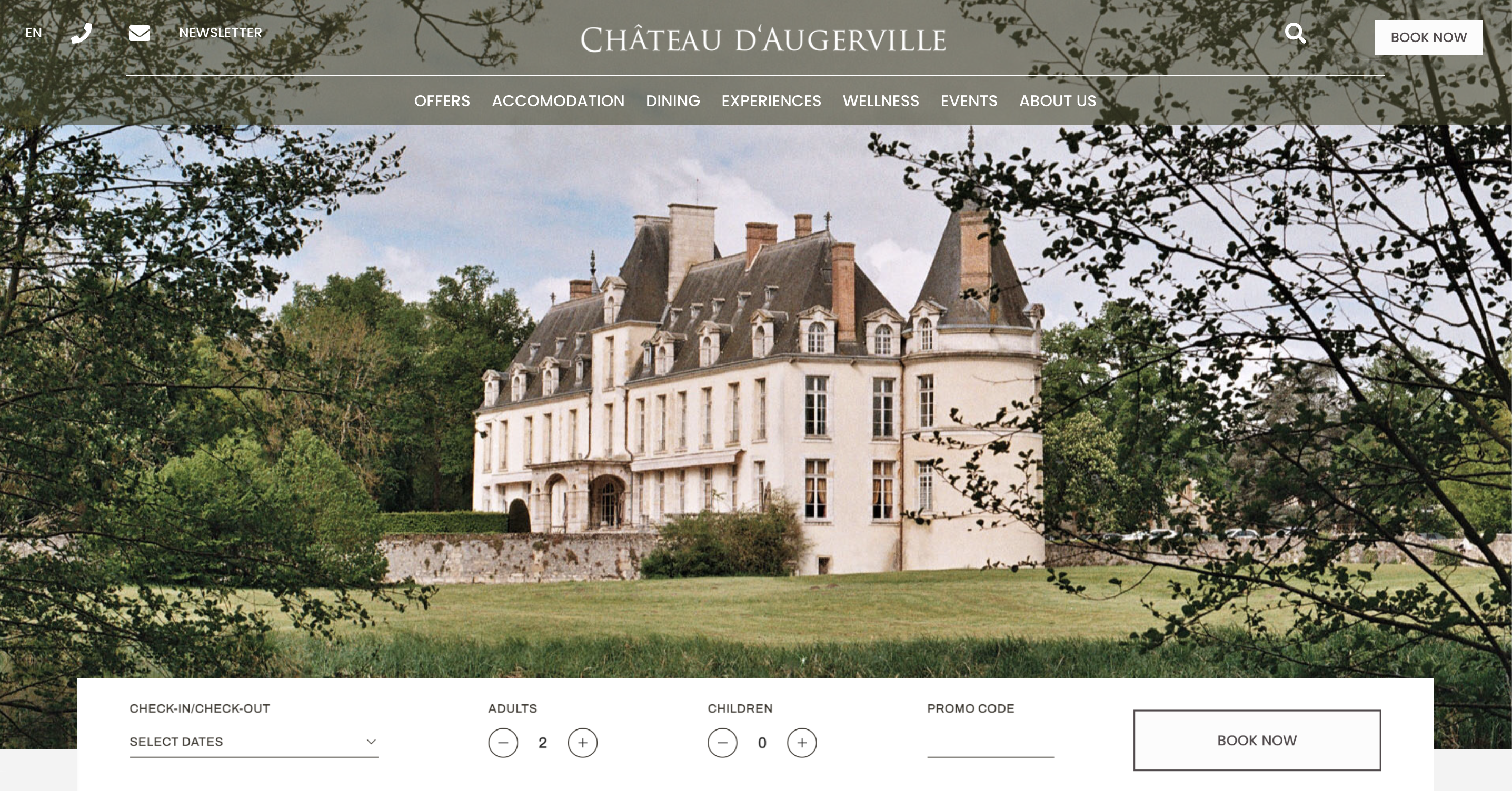 Before view of Château d'Augerville website showcasing hotel exterior